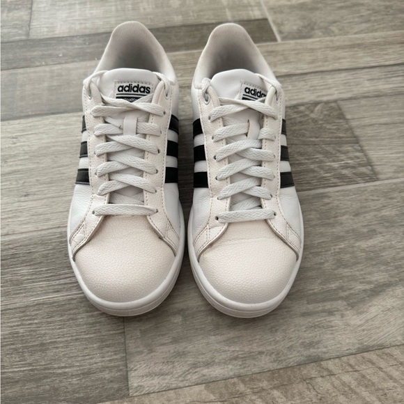 Adidas Cloudfoam Black & White Sneakers - Picture 2 of 5